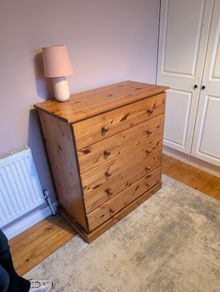 Chest of drawers