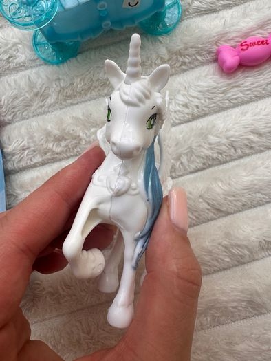Crystal unicorn carriage BJ toys unicorn - loose wiings approx. 9 cm. Only 1 candy Please see photos
