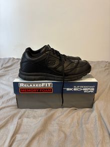 Working shoes (anti flip)
