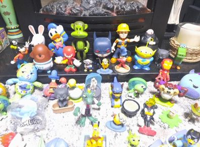figure bundle
