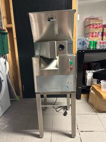 Bold R1 Commercial Potato Chipper Machine. Used 2 or 3 times. Like New