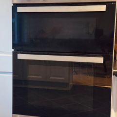 Hotpoint Double Oven (Built-Under) - A rated