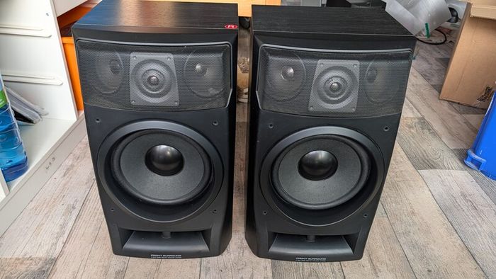 AIWA speakers