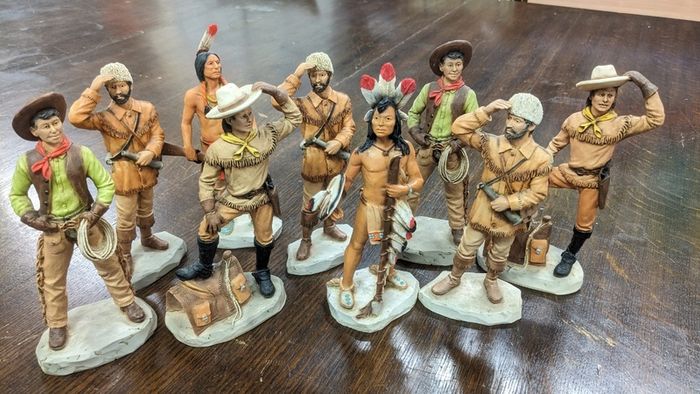 Vintage Castagna " Wild West Series" Figurines