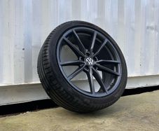 Genuine Volkswagen Pretoria 19" Single Alloy Wheel