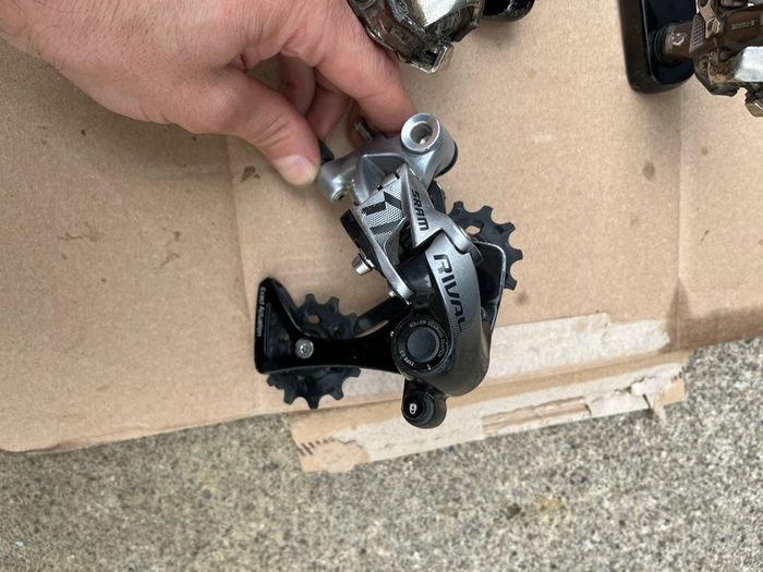 sram rival