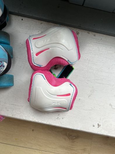 kids roller skates