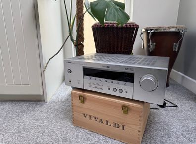 Yamaha RX-V357 AV Receiver amplifier