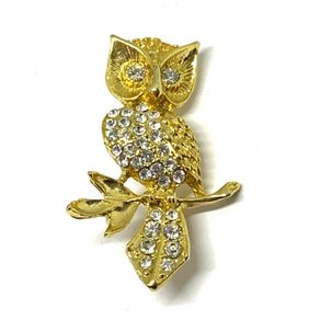 Vintage costume owl brooch