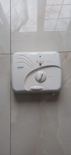 Triton T90SI shower