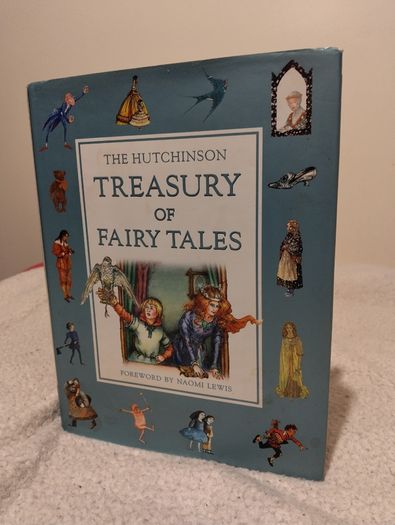The Hutchinson Treasury of Fairy Tales  HARDBACK BOOK