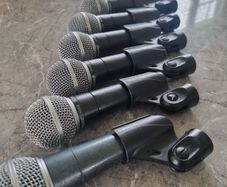 9x Shure SM58, 1x Shure Beta 58