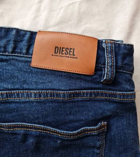 diesel stretch denim Size 30/34 zip fly navy in like new condition