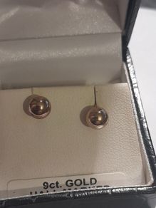 ladies 9ct gold earrings