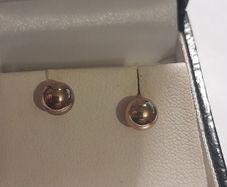 ladies 9ct gold earrings
