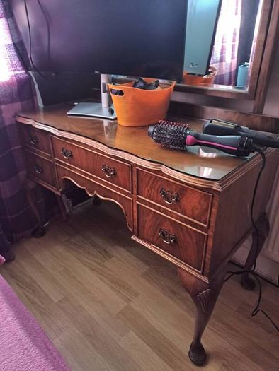 vintage vanity