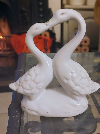 Ornament - Pair of Swans