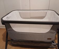 baby electric go glide crib rocks and plays music