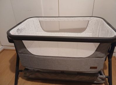 baby electric go glide crib rocks and plays music