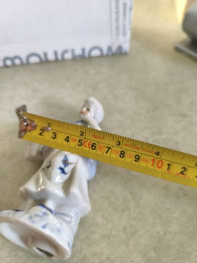 Vintage colonial man & woman blue, white, gold porcelain