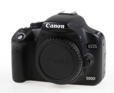 Canon 500D kit + 18-55mm f3.5-5.6 + 50mm f1.8