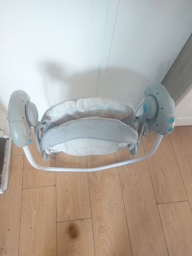 Baby musical  swing