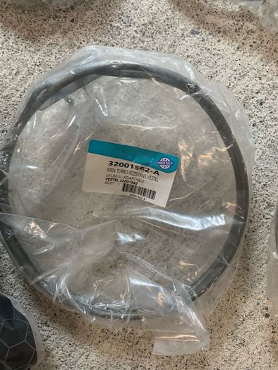 Door gaskets and elements clearance