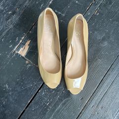 Vince Camino size 40 open toe nude wedge heels