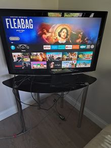 TV - Samsung 40" - not smart