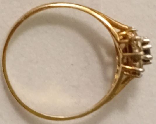 Vintage 9 ct Gold Sapphire and Cubic Zirconia ring