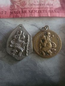 Notes medals and coins