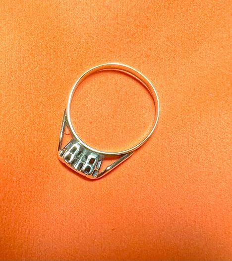 Vintage 9ct Gold Star-Cut Pattern Dress Ring