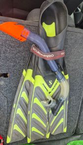 Scubapro fins + snorkel