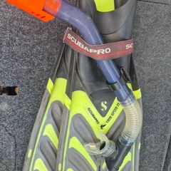 Scubapro fins + snorkel