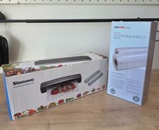 Brand New Vacuum Sealer Kit & Sous Vide Rolls Never Used