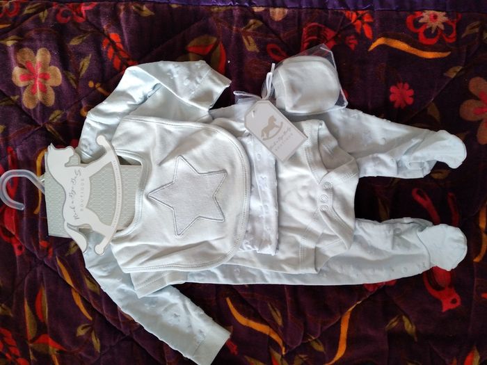 New Baby gift set 0 to 3 months