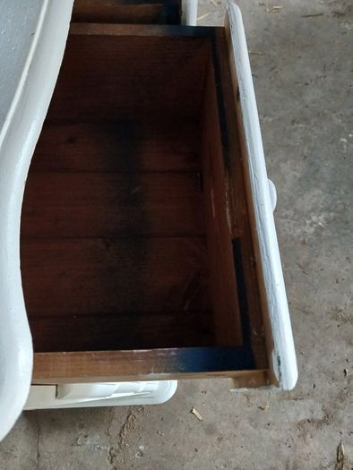 Chest of drawers