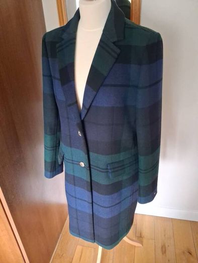 Stunning Wool Coat by Tommy Hilfiger 12