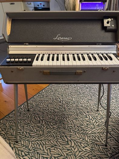 Vintage Lorenzo Portable Electric Organ 1960s - working