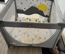 Play pen