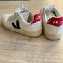 VEJA V 10 leather trainers UK 5 Image 4