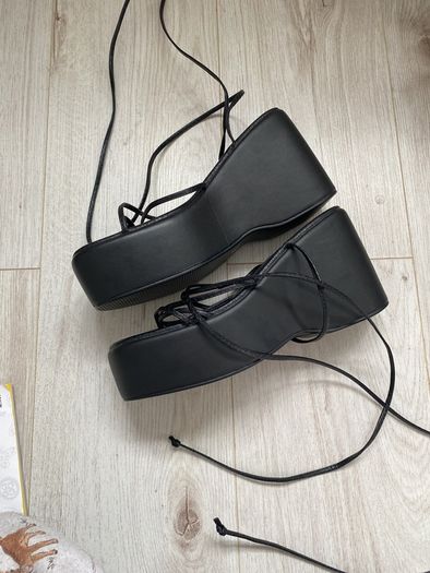 Chunky Gladiator Style lace up shoe