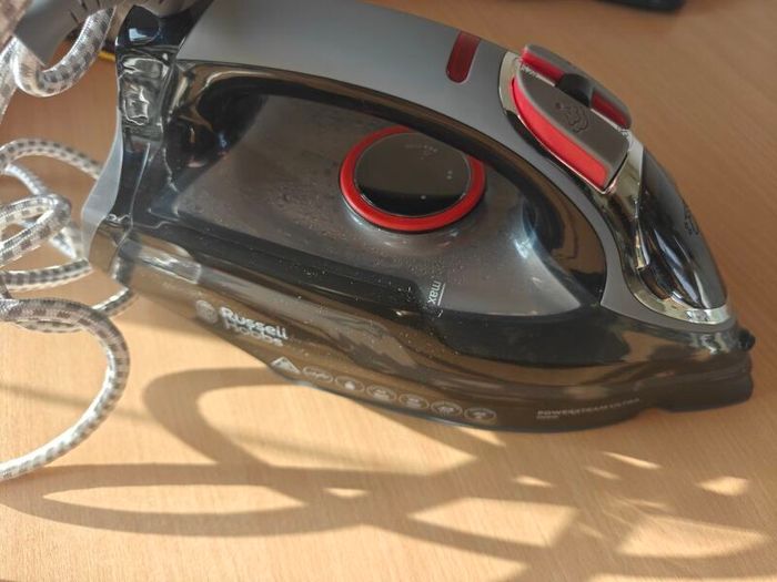 Russell Hobbs PowerSteam Ultra 3100W Iron Model 20630 Excellent Condition