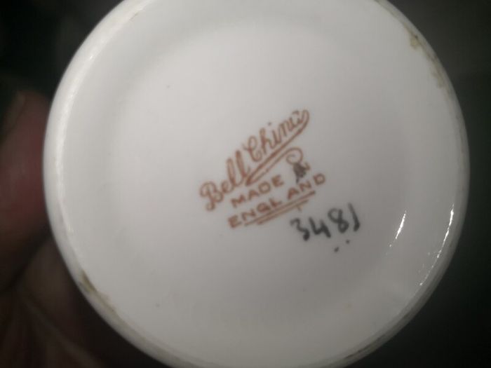 Large set of 1930s Bell China 39pcs