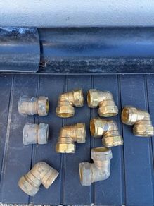 Brass plumbing fittings