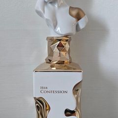Lattafa Her Confession