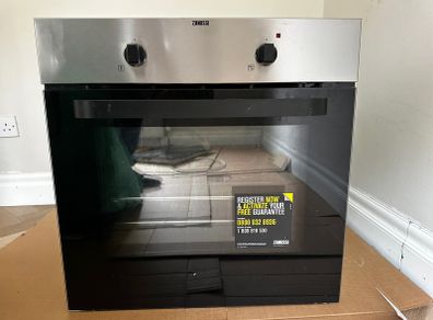 Zanussi Electric Ceramic 4-plate Hob (60cm) & single built in oven
