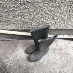 wellies