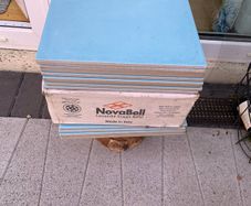 Floor tiles