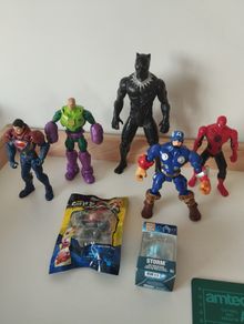 Marvel & DC Superhero Action Figure Bundle
